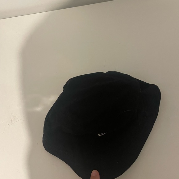 Bucket hat - Picture 2 of 2